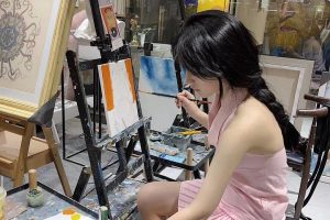 小萝莉出来兼职啦