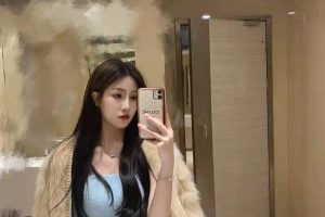 体验女友的感觉，颜值中等不催人很温柔