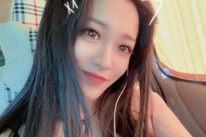 地铁十四号线望京南地铁站兼职大胸美女