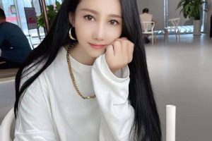 颜系淑女,床上浪女刚下海欲旺惊人四张就能搞起