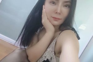 朝阳刚下水的轻熟妹子,经济又实惠~