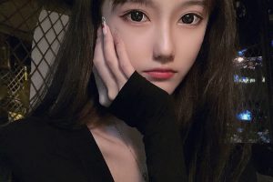 22岁刚刚毕业嫩妹出道粉逼青春味道,高颜值