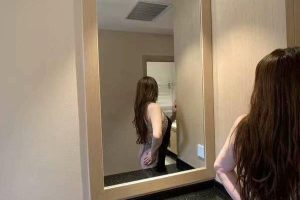 性感妖娆的劲爆辣妹，超强技术流!舌头跟发电机似的浪…