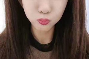 温柔又风骚美丽又个高,淫水泛滥，叫声动听骚话连连!