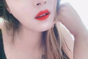 四百系的女神，漂亮妩媚,风流动人~会叫你老公，会撒娇