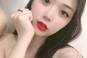 刚下水的妹子，很嫩很紧,高颜值