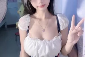 童颜巨乳的嫩妹