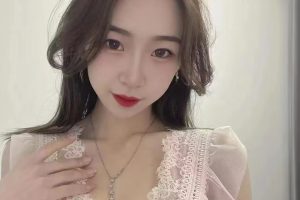 双井成熟少妇 身材爆炸 让你看到就想狠狠爆操她的小骚货