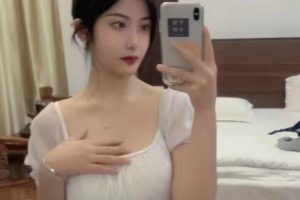 兼职水嫩多汁妹妹