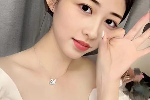 大屯服务系大奶喷水御姐