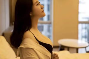 风骚小妖精黑丝情趣诱惑 狂烈抽插出水不断