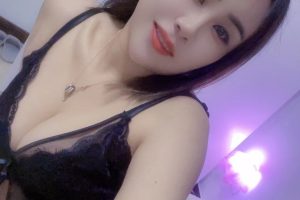 朝阳 蕾丝性感未生育过的小骚货 小乳头 双乳性感大美腿