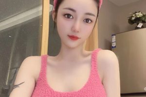 气质淫荡的小姐姐