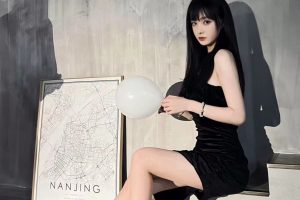 二十岁小萝莉可外出各种姿势任人摆布