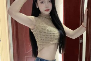 零零后嫩妹颜值超高