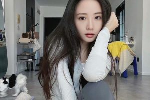 举艹性感a4腰小奶牛 抱着大长腿使劲插小嫩穴 姿势美极了淫语不断