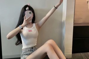 长腿姐姐兼职肤白貌美大长腿