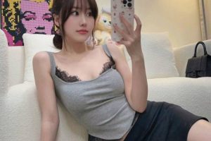 声音甜美 乖巧可爱粉嫩身材