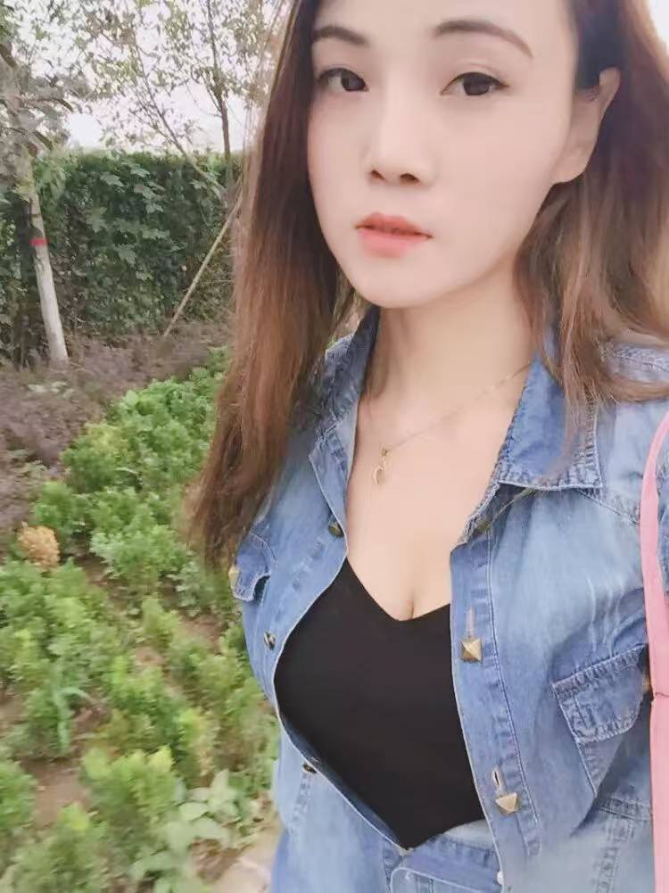 真实个人兼职御姐身材超辣妹子