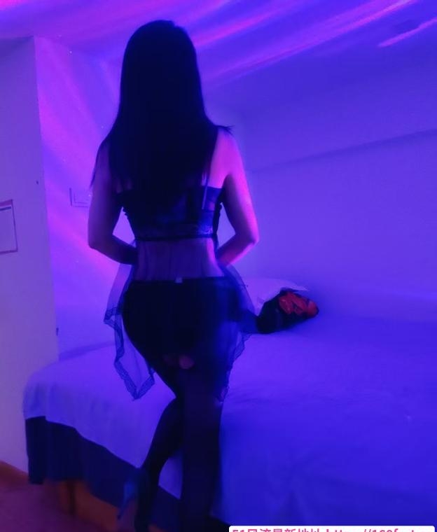 邻家小嫂子 
