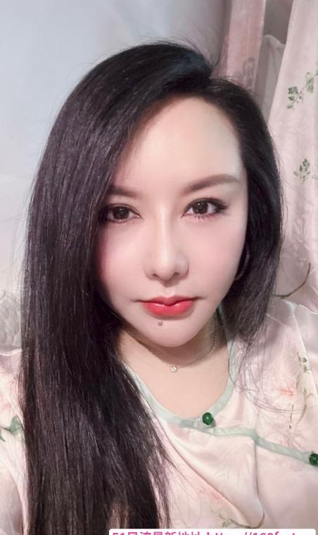 性价比丰满少妇